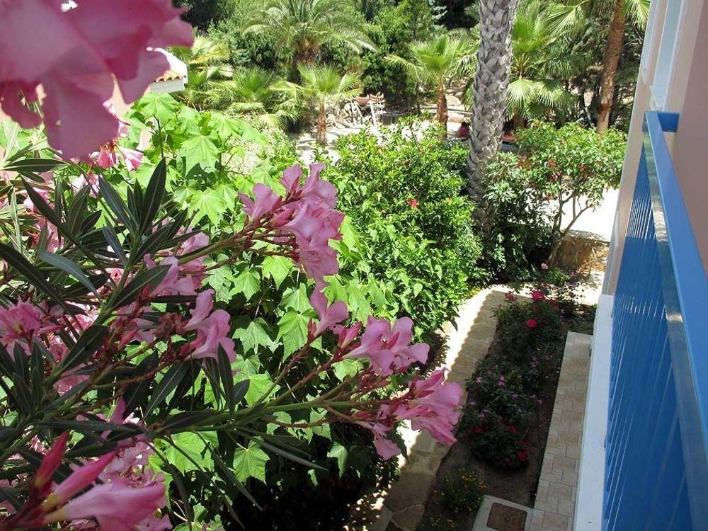 Rododafni Villas Klorakas エクステリア 写真